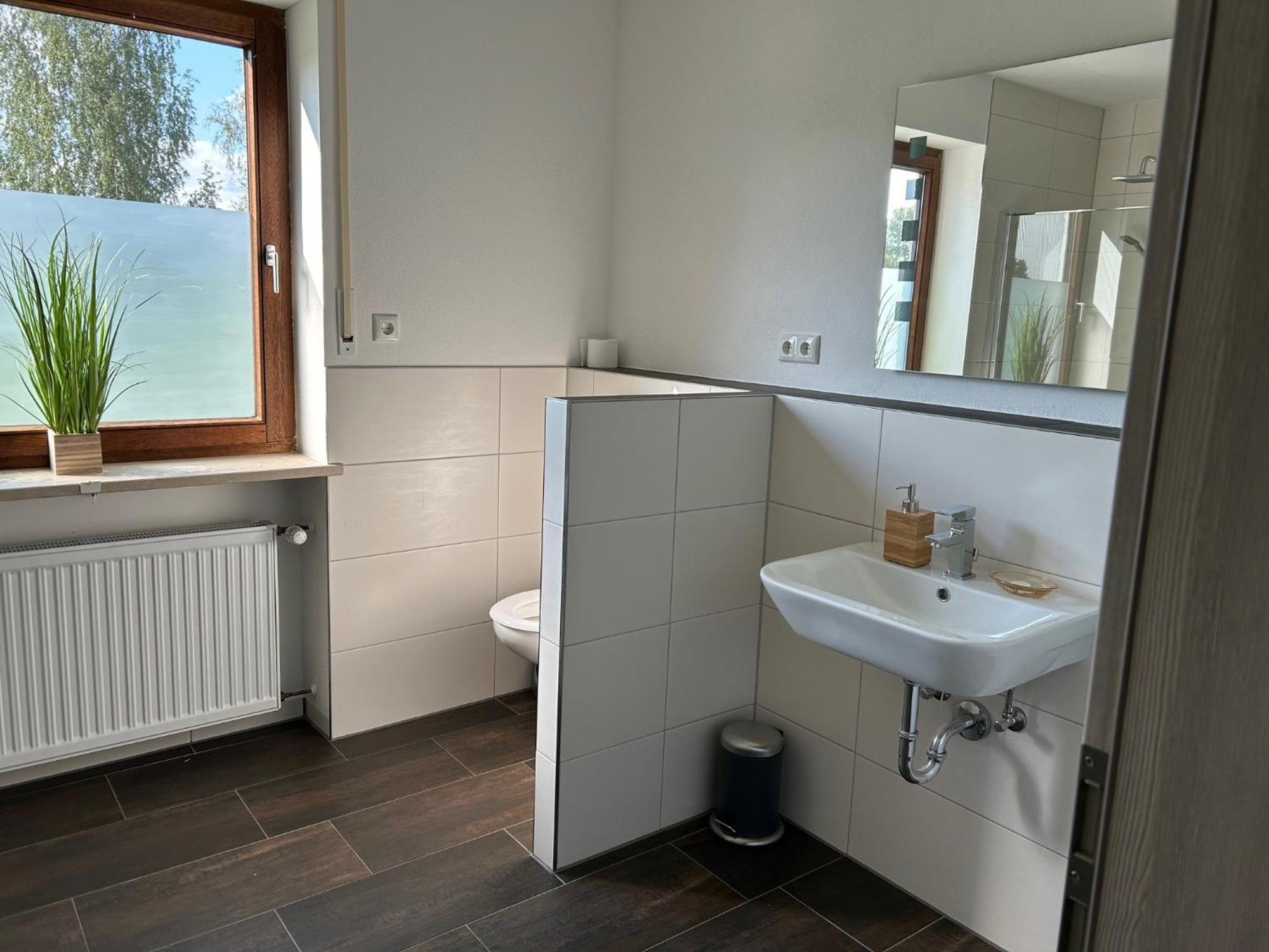 Ruhige Ferienwohnung Mit Terrasse Fuer 2 Personen フォーエンシュトラウス エクステリア 写真